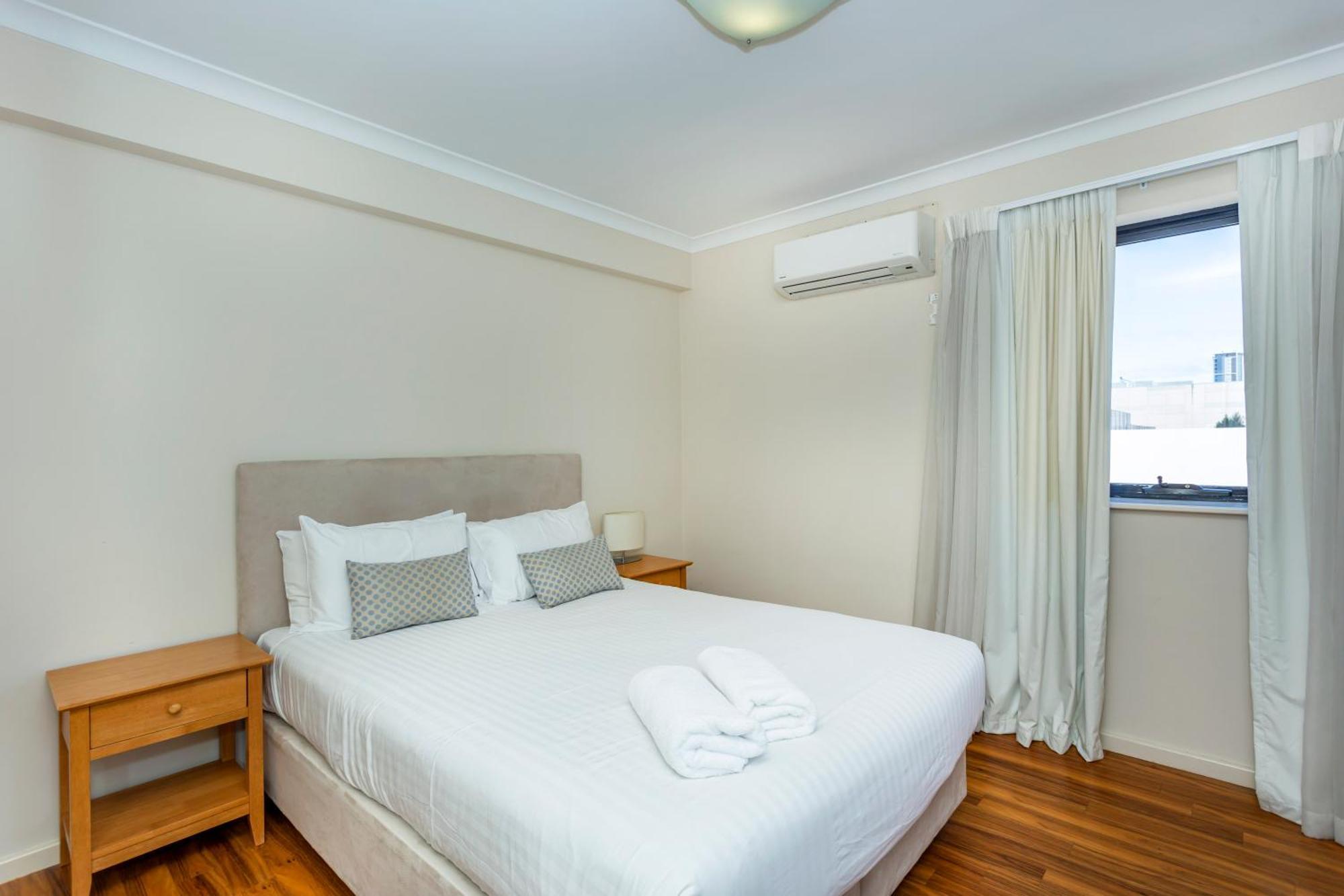 Perth West End Apartment 406 - Executive Escapes Экстерьер фото