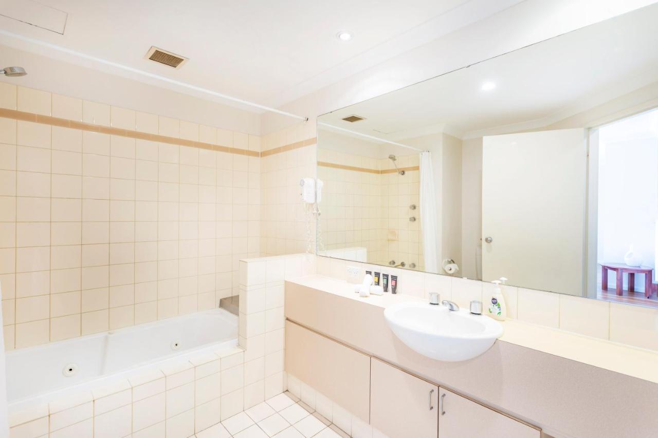 Perth West End Apartment 406 - Executive Escapes Экстерьер фото